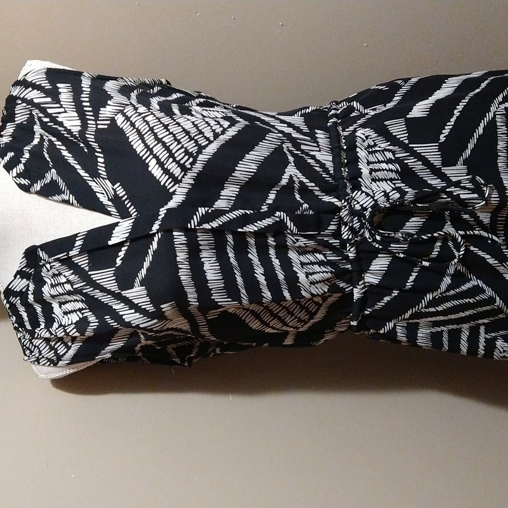 Gap dress Large Black and white